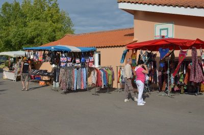 Extérieur épicerie camping